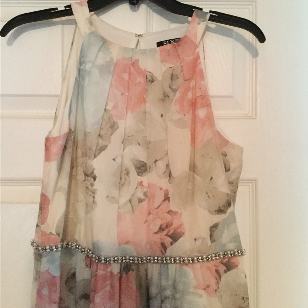 Floral-Printed Chiffon Sheath with Beaded Waist - Picture 6 of 8